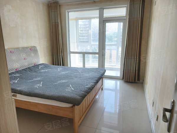 青岛城阳流亭天一金色海湾天一金色海湾精装套三出租出租房源真实图片