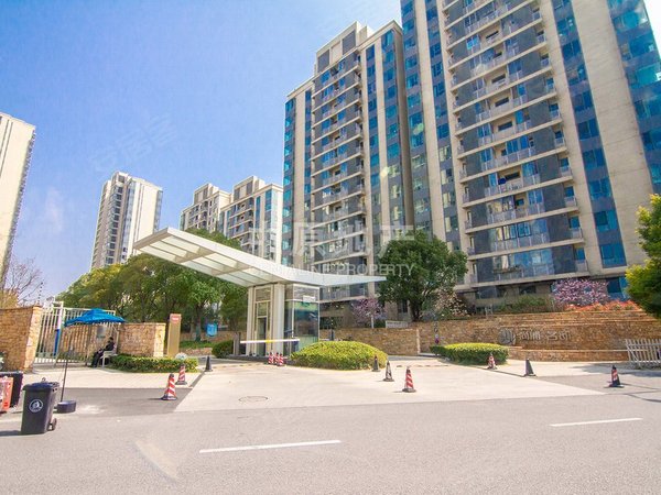 上海杨浦新江湾城尚浦名邸(公寓住宅)主卧朝南,独立电梯,小区中心位置