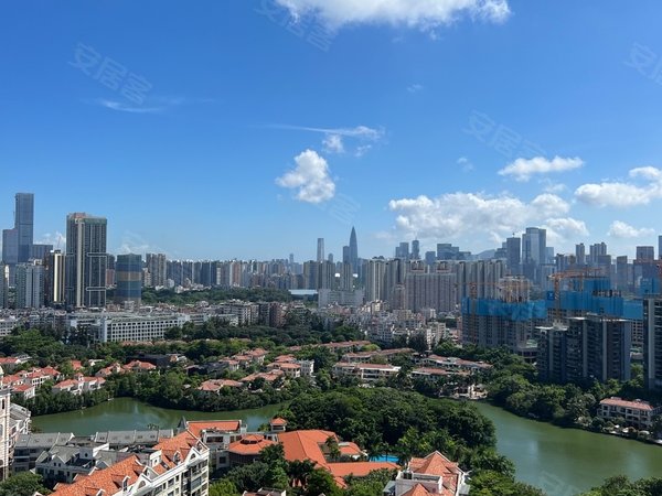 深圳南山华侨城波托菲诺纯水岸(七期)纯水岸3层顶复大宅,俯瞰燕栖湖景