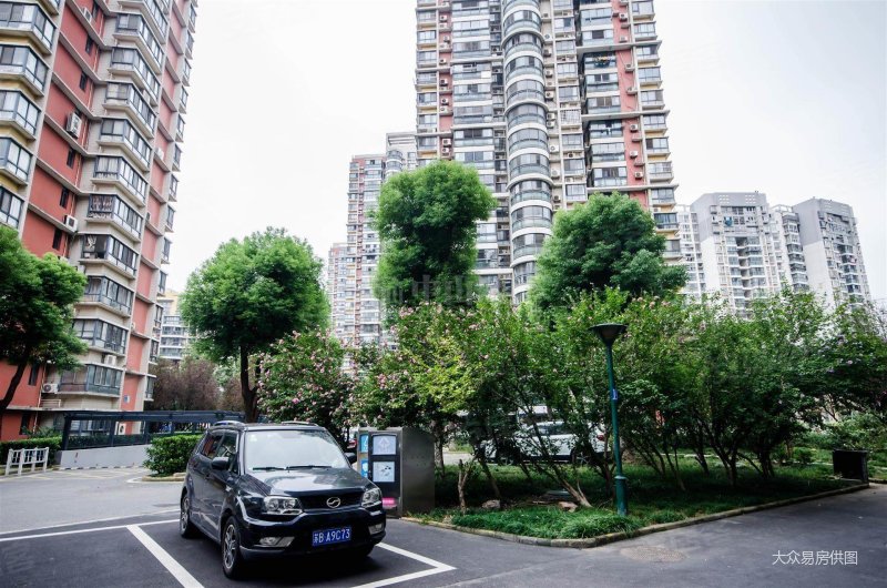 阳光城市花园d区 1室1厅电梯房,产权清晰 ,视野无遮挡