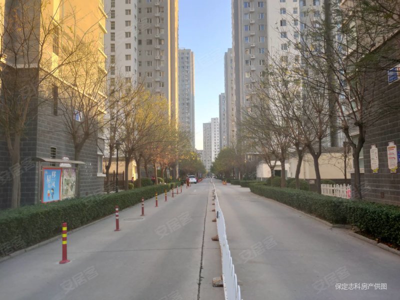 恬静园3室2厅2卫135㎡南北120万