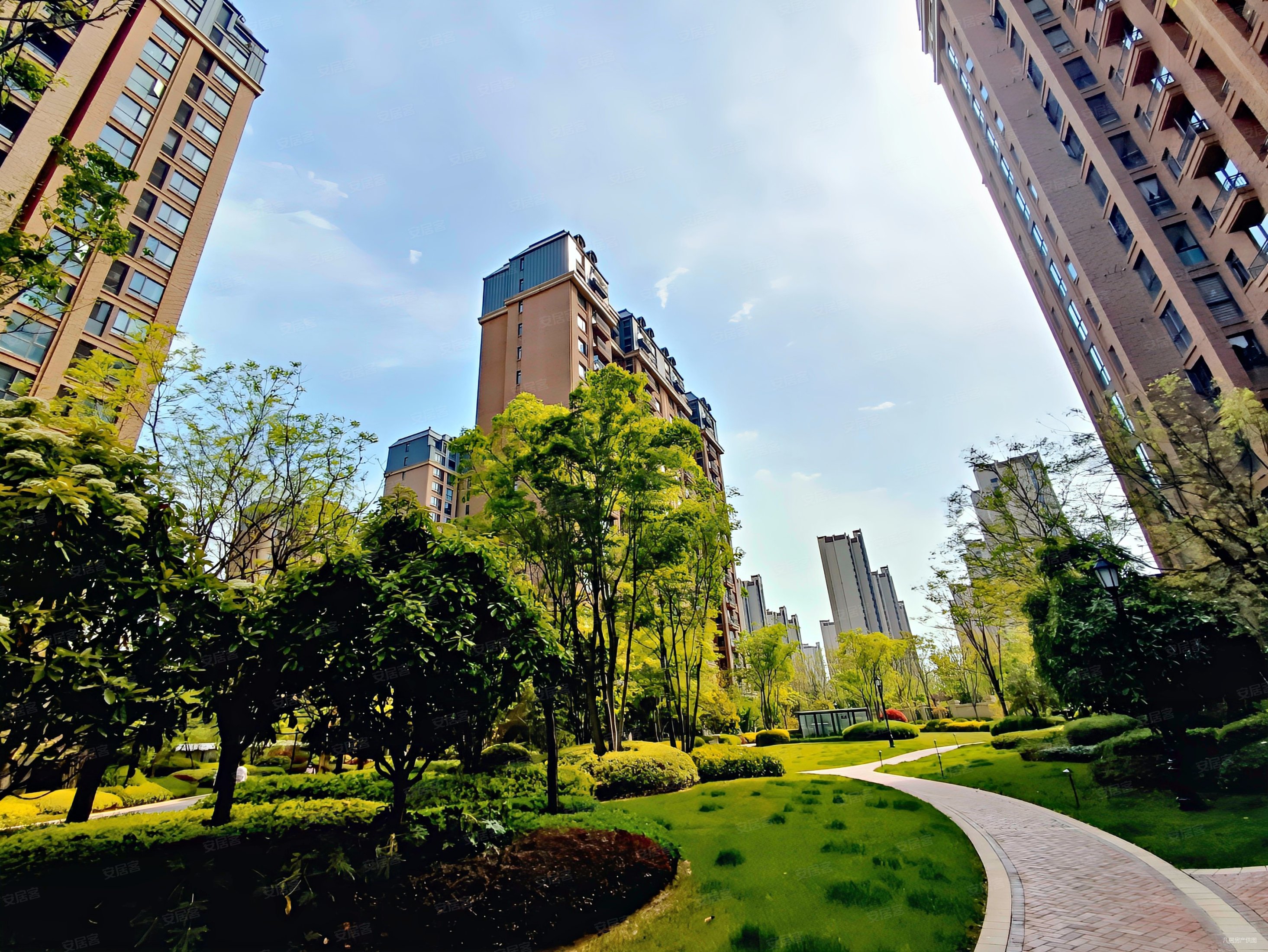 普罗旺世龙之梦东苑