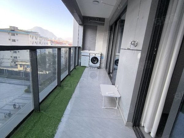 金华东阳横店横店南江府南江府中心位置大4房边套！现代简约风！家具家电齐全！拎包入住出租房源真实图片