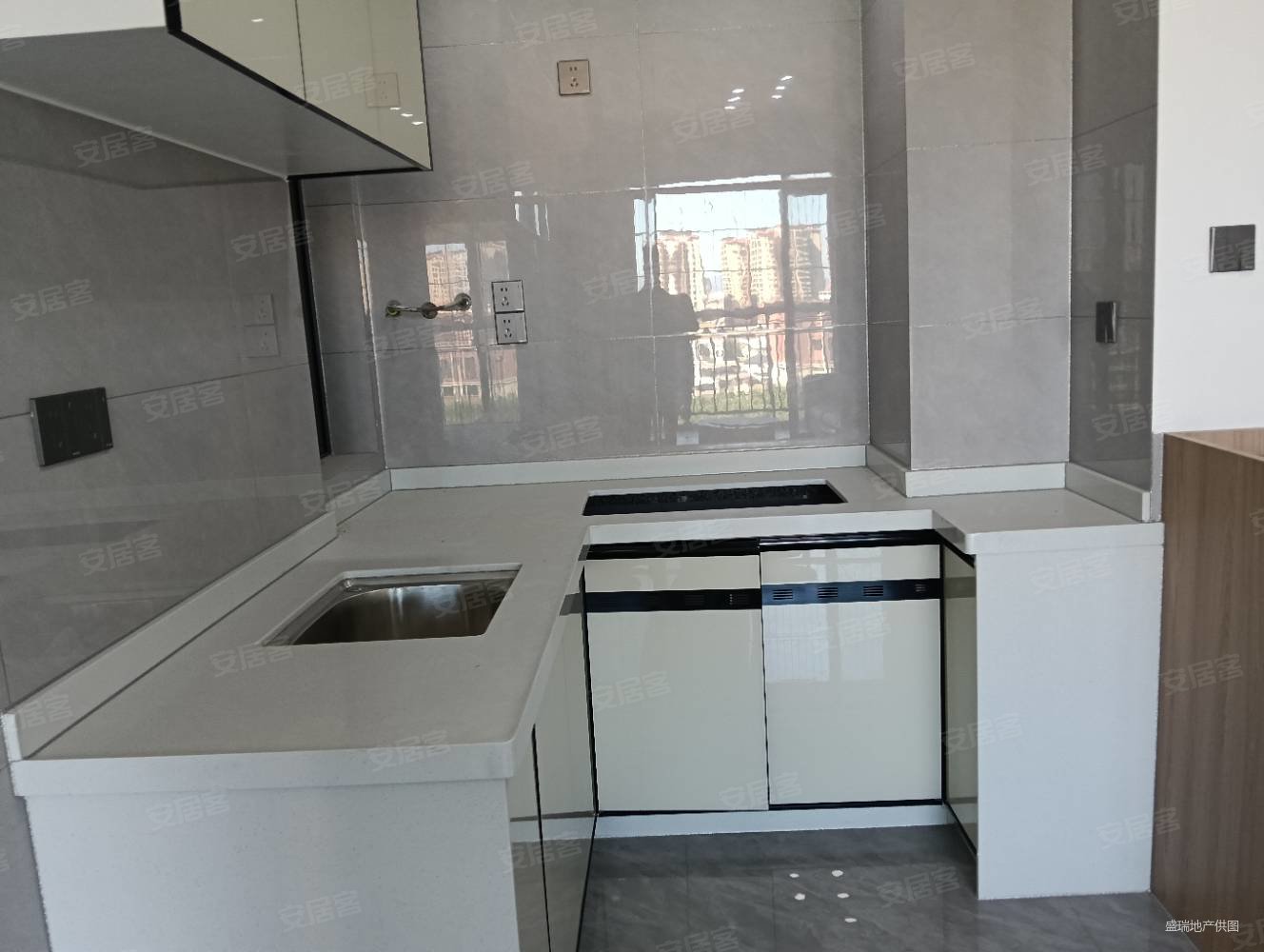 梅花又一城2室2厅2卫70㎡东36万