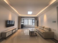 衡水桃城桃城周边蓝光雍锦半岛 4室2厅2卫 电梯房 配套齐全 南北通透出租房源真实图片