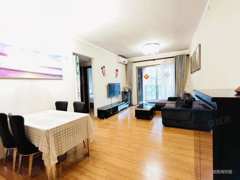 板樟山公园旁格力香樟精装修两房业主诚意出售随时看房