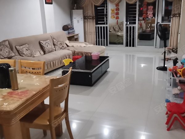 泉州丰泽湖心街建德花园建德花园 3室2厅2卫出租房源真实图片