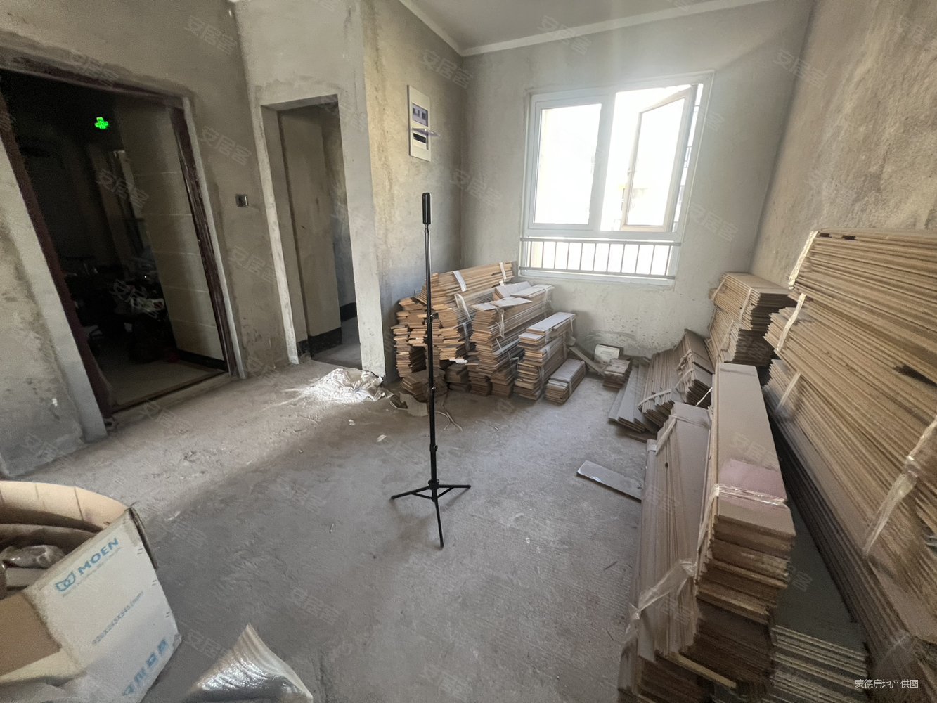 中冶黄石公园3室2厅2卫134.41㎡南北68万