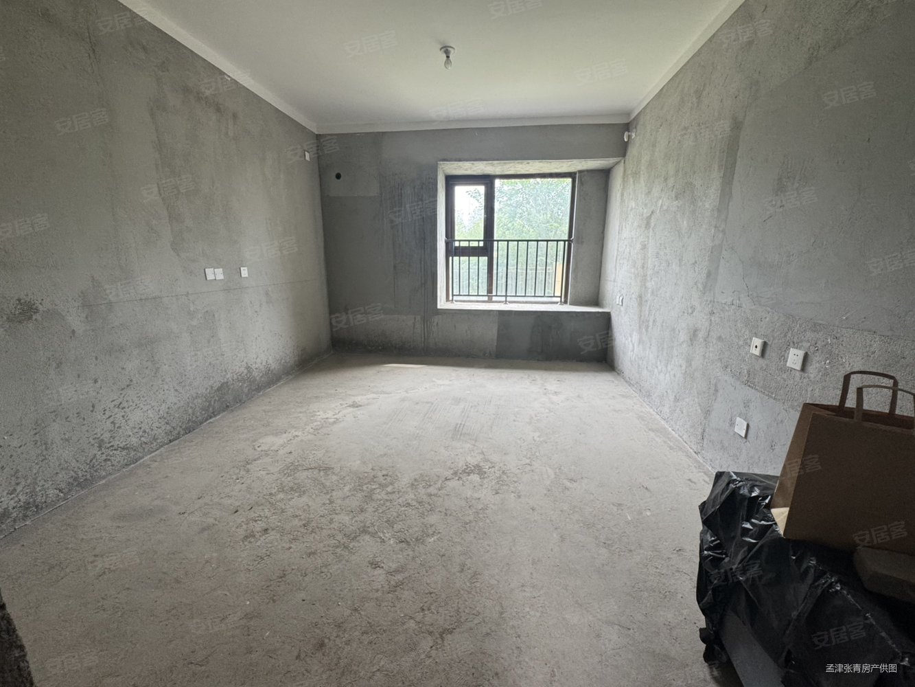 东方今典东方府6室3厅3卫144.53㎡南北120万