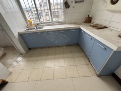 曲靖沾益益源商城玉林山水单元房出租 3房2卫 停车不收费出租房源真实图片