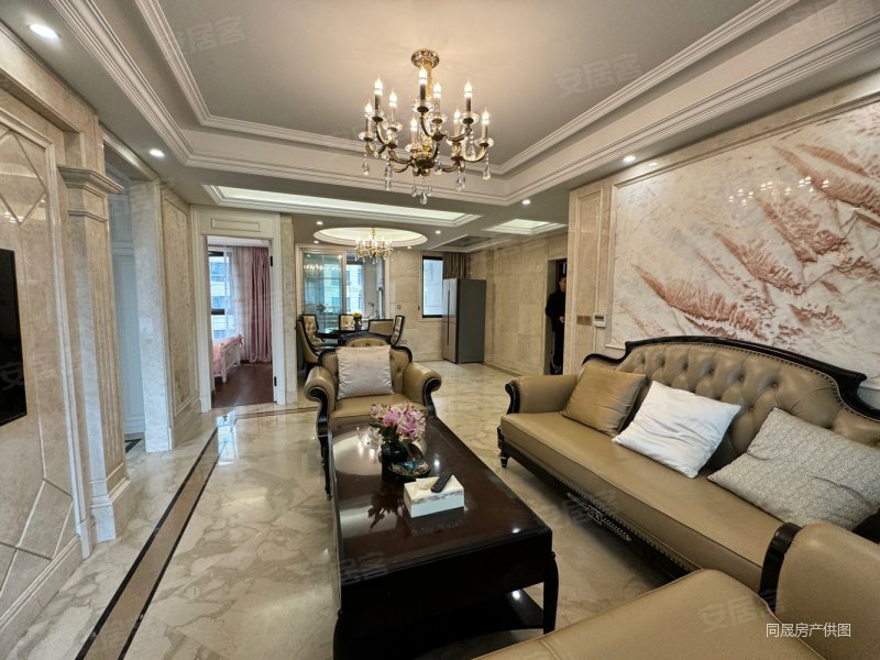 中梁香缇华府(龙湾)3室2厅1卫92.47㎡南北238万