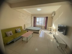 唐山迁安城区君和朝南精装一居室 包物业费 网费 随时看房 一套出租房源真实图片