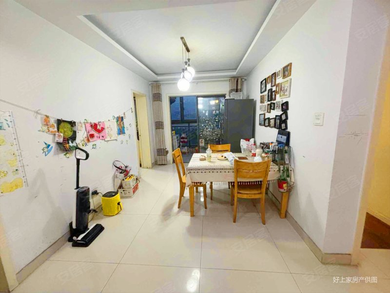 越湖名邸 超低密度 有电梯 大两房 精装可拎包入住 商圈成熟