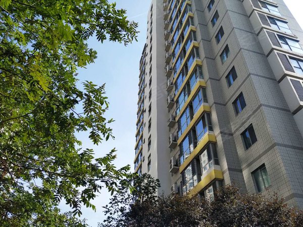 青岛崂山颐中体育场鲁信长春花园精装套一,全配家具,鲁信长春花园出租