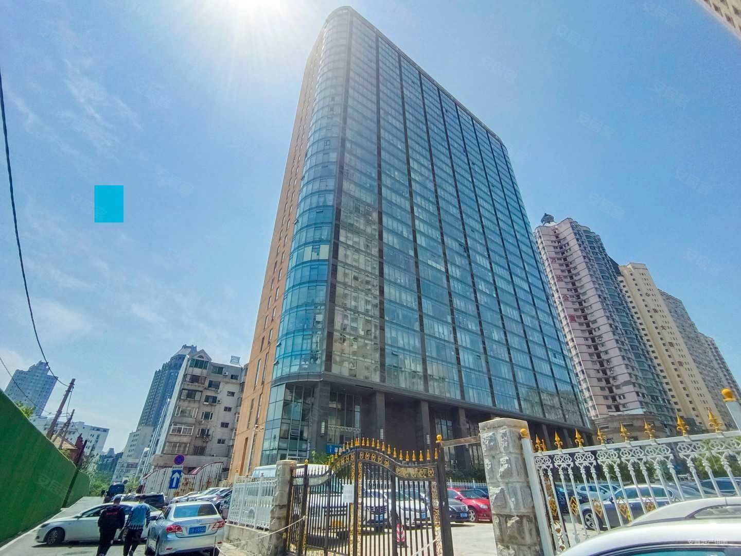 视野开阔拎包入住,金宸国际大厦二手房,122万,1室1厅,1卫,63平米-大连