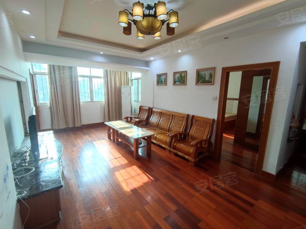 广州天河龙怡路天工大厦天工大厦 3室2厅1卫 91平 精装修 电梯房出租