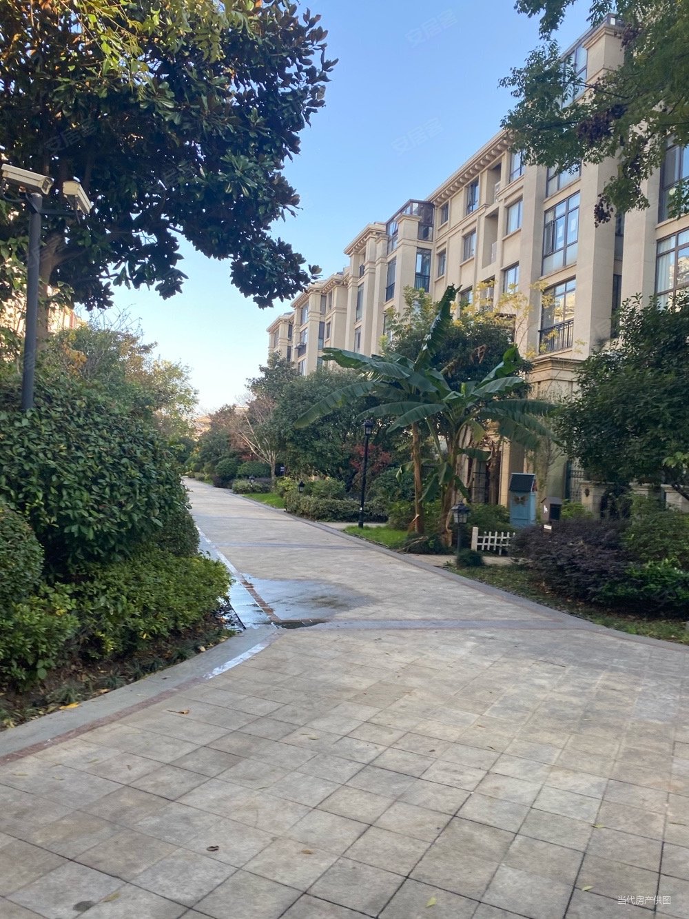 昆玉九里山庄4室2厅3卫360.91㎡南北1888万