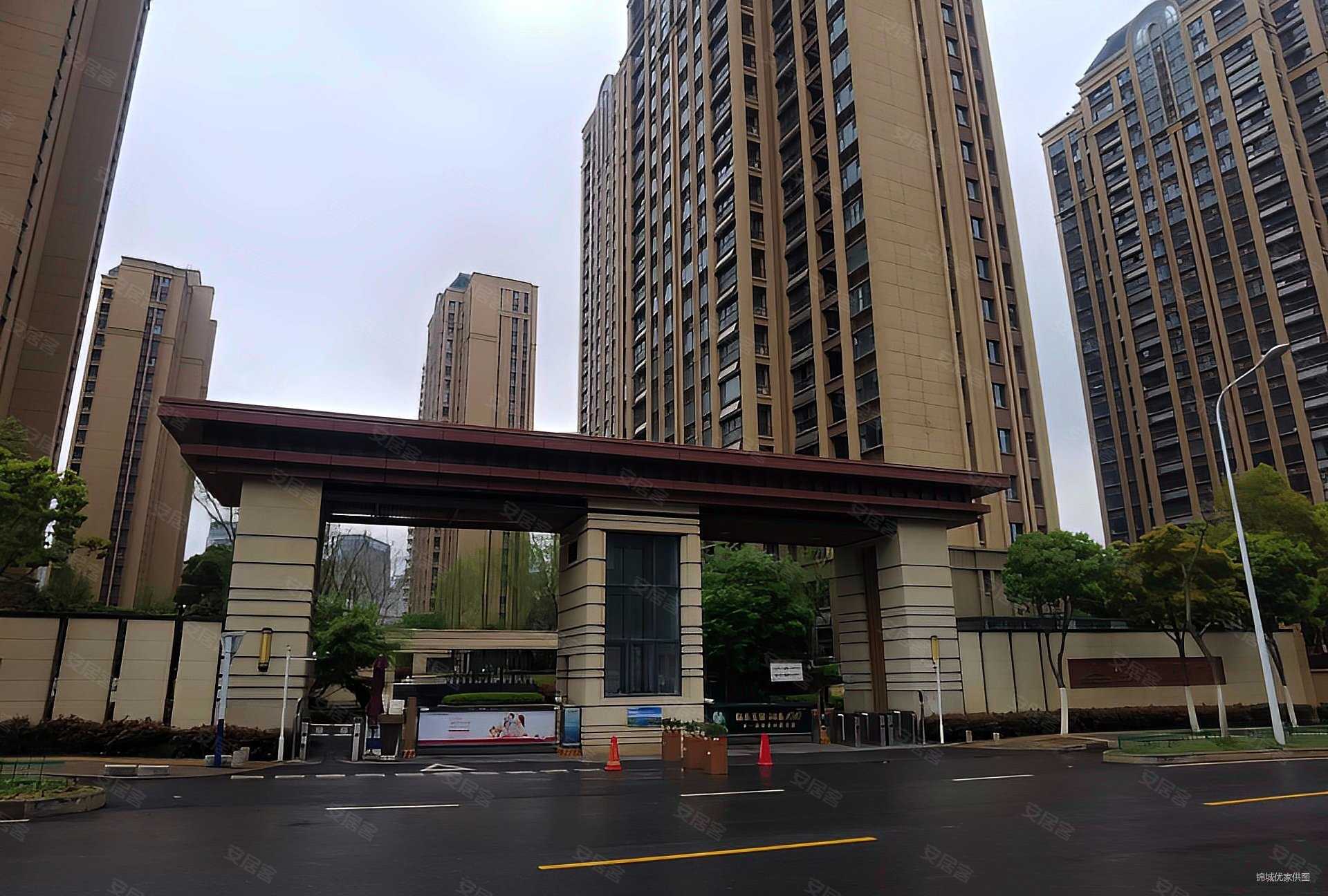 恒大水晶国际广场华玺府邸
