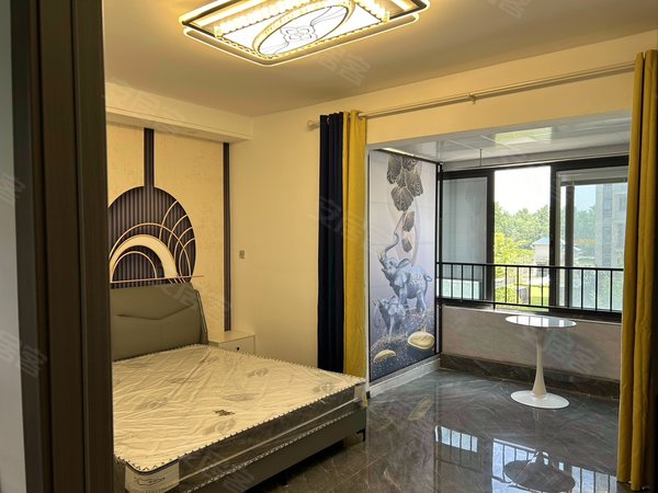 盐城东台东台城区吾悦和府南区吾悦广场附近,有独立卫出租,精装修,无中介费,交通便利出租房源真实图片