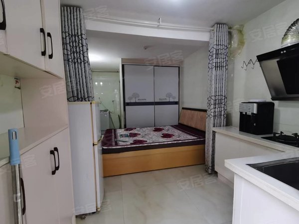 襄阳襄城东门口怡和苑一期东门口怡和苑一楼 900每月 拎包入住随时