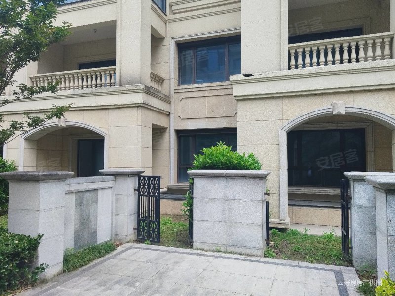 太湖东岸花园一期,下叠,送院子,送地下室,诚心出售,随时看房