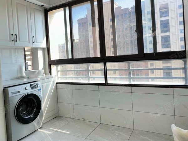 抚州临川临川外滩公馆赣冬大桥环城北路抚州一中,四中旁精装两房,河景