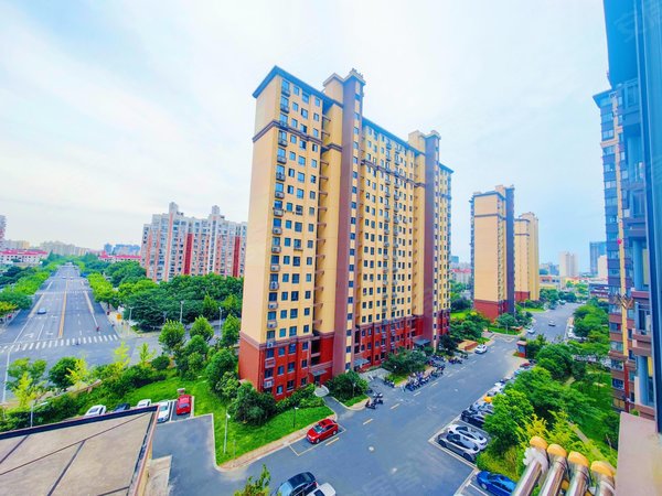 上海闵行莘庄南广场梅香苑新出!房东自住标准,双开门冰箱带有大电视!