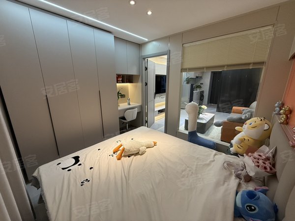 金华东阳东阳市中心人民路192号小区人民路 汉宁东路 第一百货 麦乐迪 世纪华联 多种户型出租房源真实图片