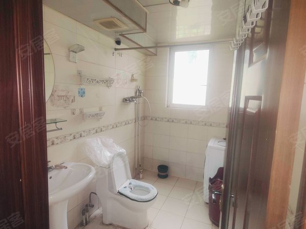 北京朝阳定福庄英郡租房 精装140平三居室 6号先褡裢坡青年路 美然