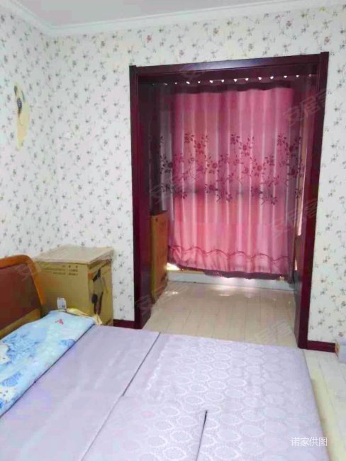 新馨家园滨海大两居满五购物方便电梯房东南朝向