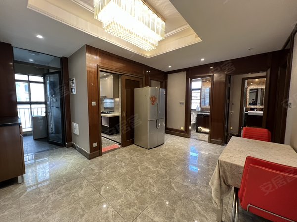 南昌南昌县振兴大道恒大翡翠珑庭恒大珑庭洋房中间楼层，学校旁一墙之隔，商业菜市场学校公园环绕出租房源真实图片