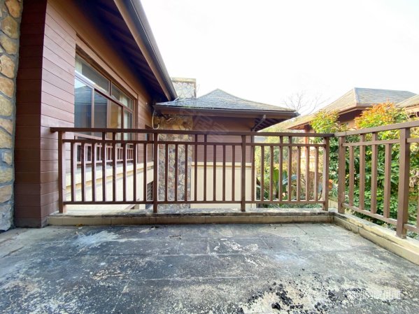 龙湖小院青城 小区新 环境优美 精装好房 商品房 南北通透