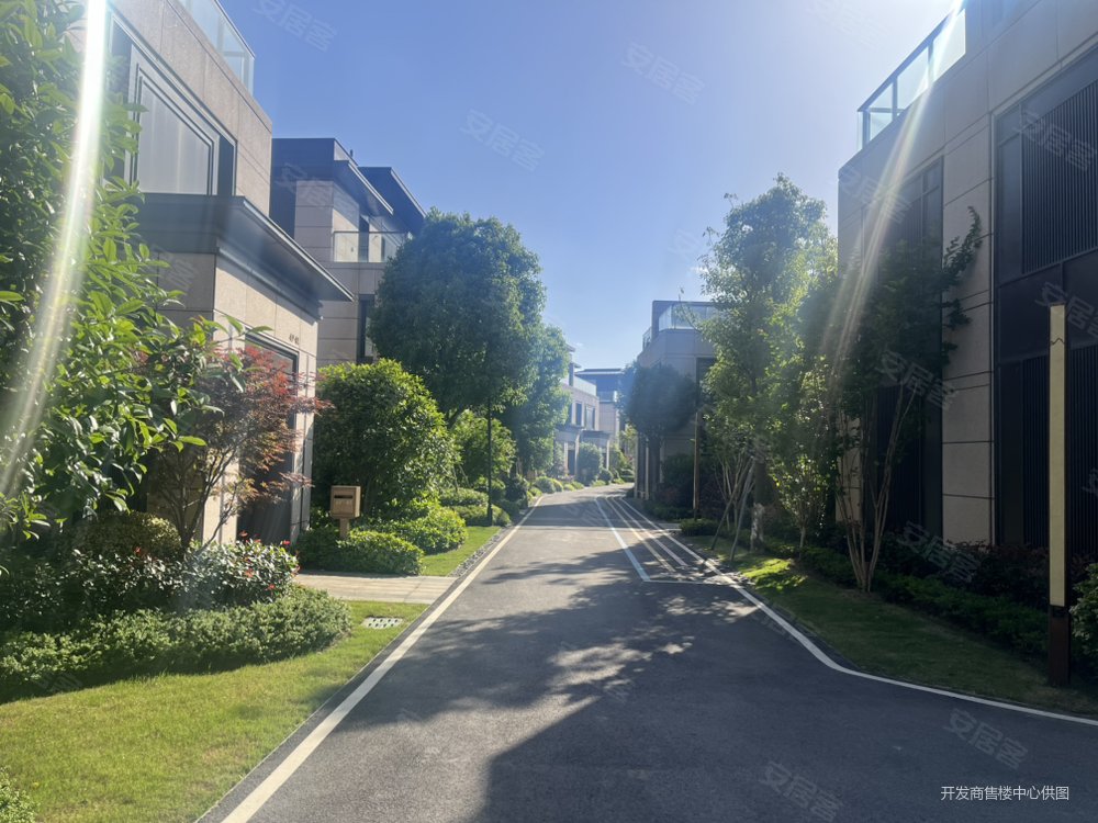 盛泽湖畔一线湖景别墅开发商保留房源少于市场价格先到先得手慢无