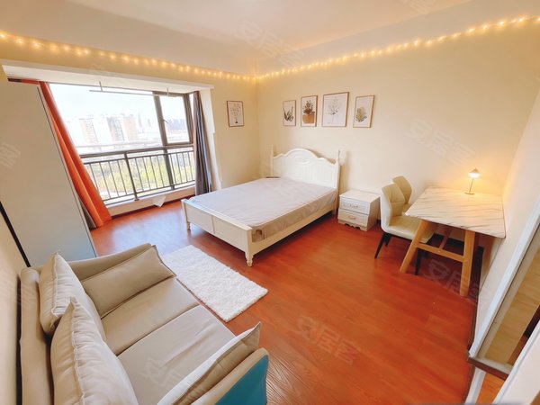 昆明官渡国贸中心米兰春天金马水果市场！24小时热水！圣世一品！无中介月付！关上国贸出租房源真实图片