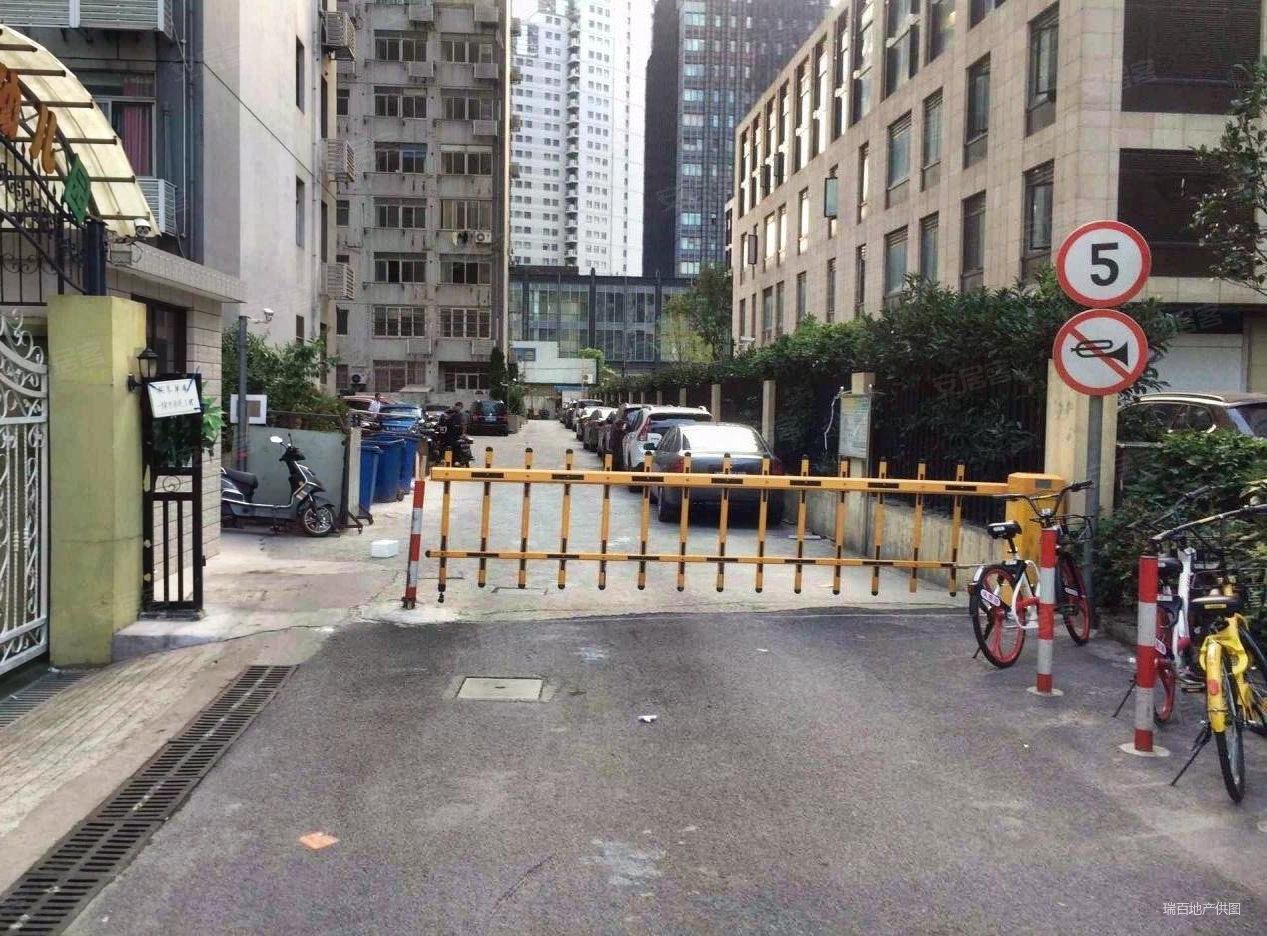 三开间朝南,临江大厦二手房,1099万,3室2厅,2卫,140平米-上海安居客