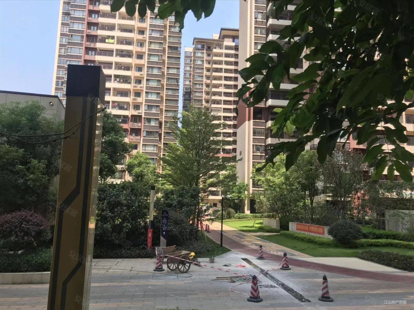 南宁房产网>南宁二手房>良庆二手房>五象大道二手房>万科金域蓝湾>