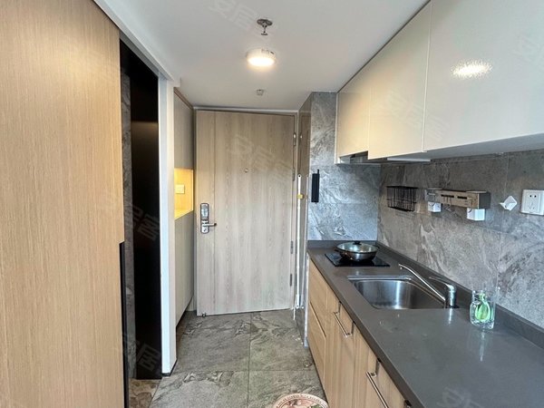 深圳宝安西乡碧桂园凤凰国际智谷碧桂园凤凰智谷 loft公寓 看山景