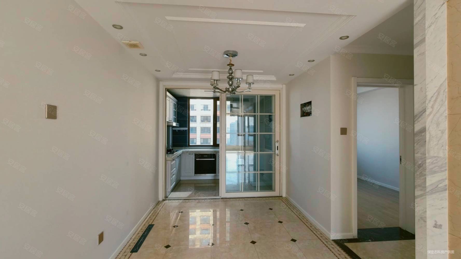 卓正丽景蓝湾(C区)3室2厅2卫146㎡南北158万