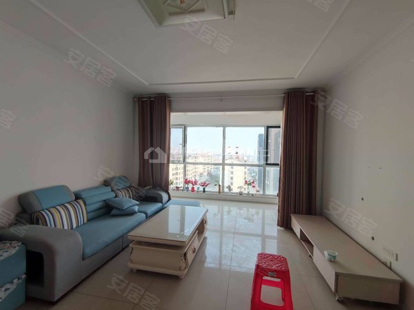 青岛莱西水集香格丽都本小区少有出租房,北京路精装大三室,视野宽敞