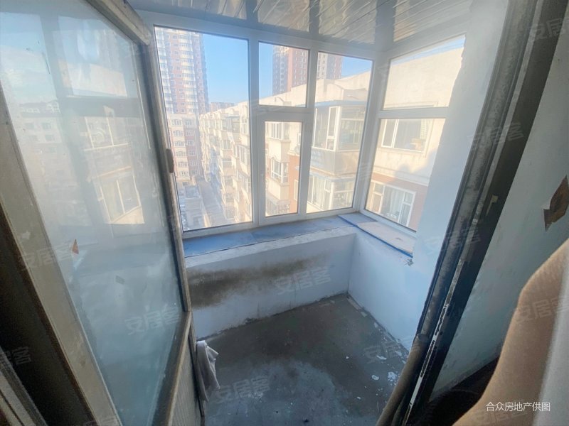 万通花园一室一厅精装