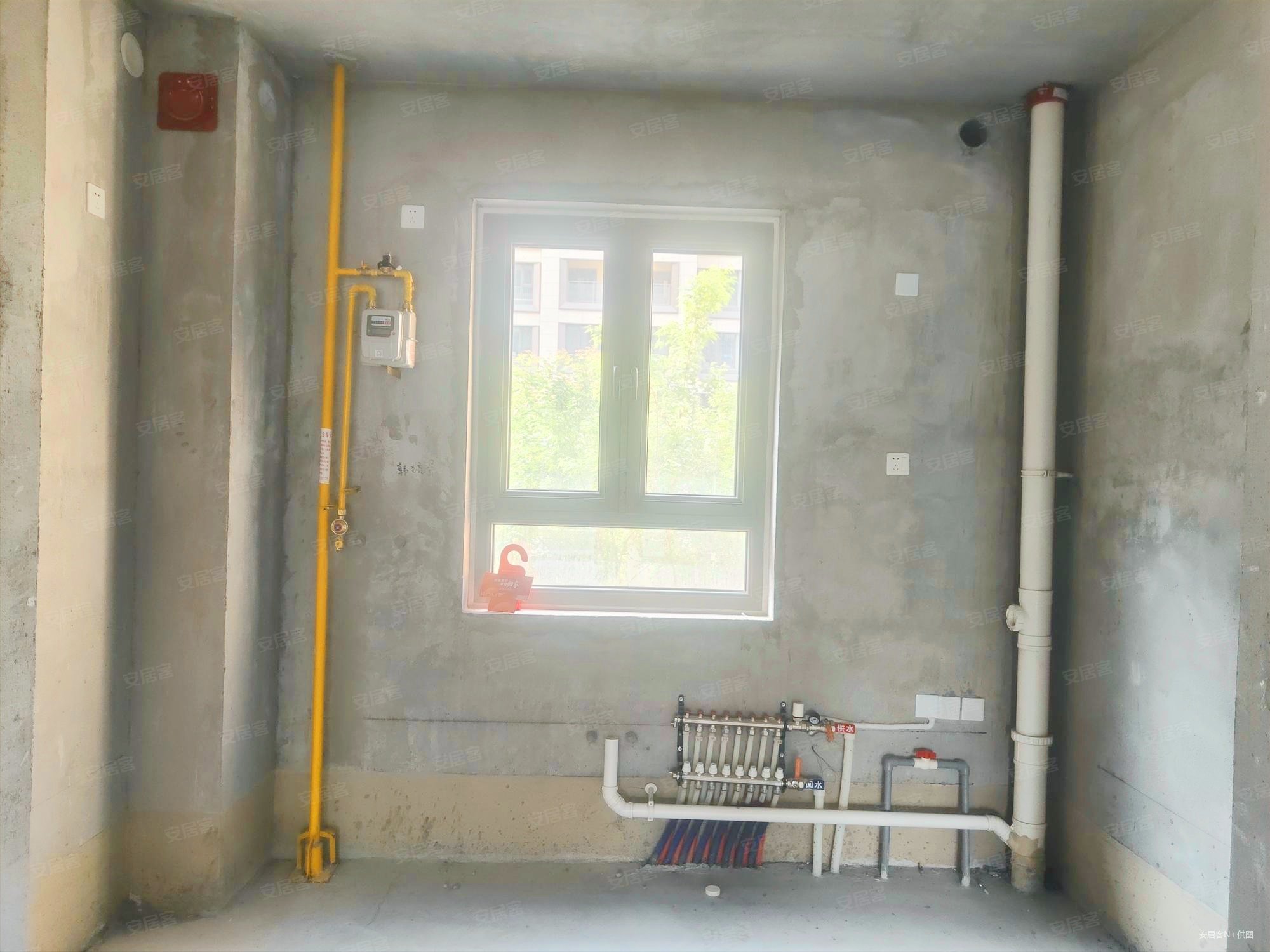 平度公园壹号4室2厅2卫145.01㎡南143万