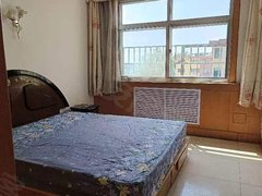 沂源城区佳惠新天地成和后边红麦克附近5楼,带家具家电一年13000出租房源真实图片