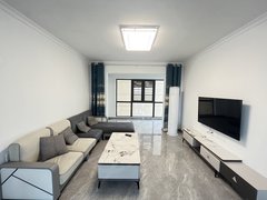 海口美兰江东新区绿地城骏园 精装三房两厅两卫出租房源真实图片