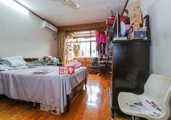 凯旋路2280弄小区2室1厅1卫65.27㎡南680万