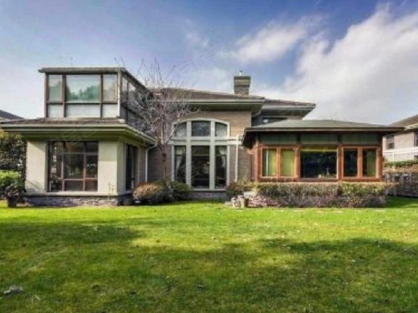 上海浦东碧云碧云别墅(南区)碧云别墅 精装全配 拎包入住 中心位置