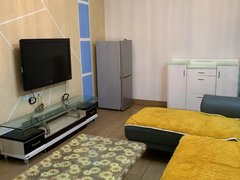 梧州长洲市政府蓝天港湾电梯房 11房1厅1卫出租房源真实图片