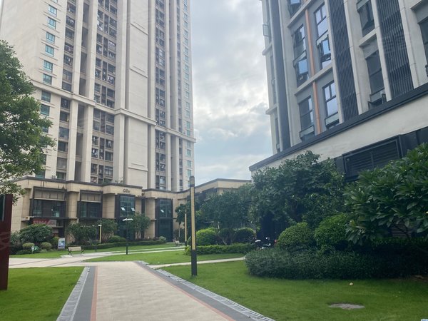 【多图】万科尚城(商住楼),夏园租房,南岗地铁旁一室配套齐全 拎包