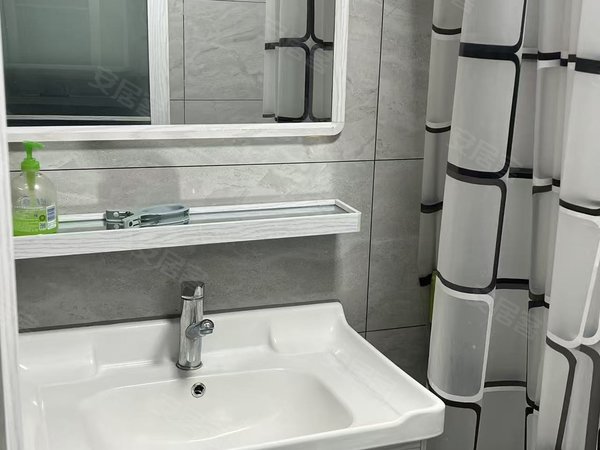 金华武义县武义城北壶山广场(商住楼)壶山广场单身公寓，一室一厅一厨一卫出租房源真实图片