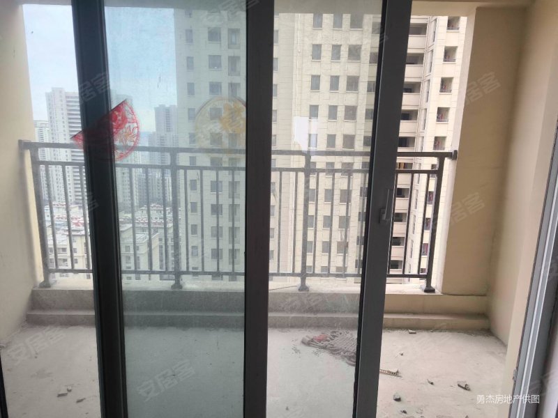 怡景嘉园3室2厅2卫124.27㎡南北83万