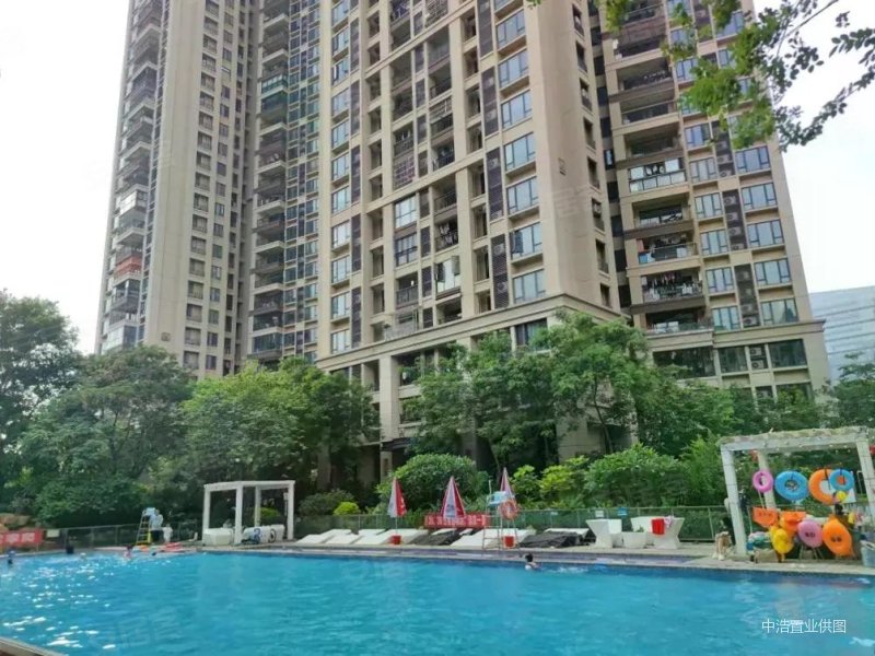 招商臻园4室2厅2卫143.04㎡南北380万